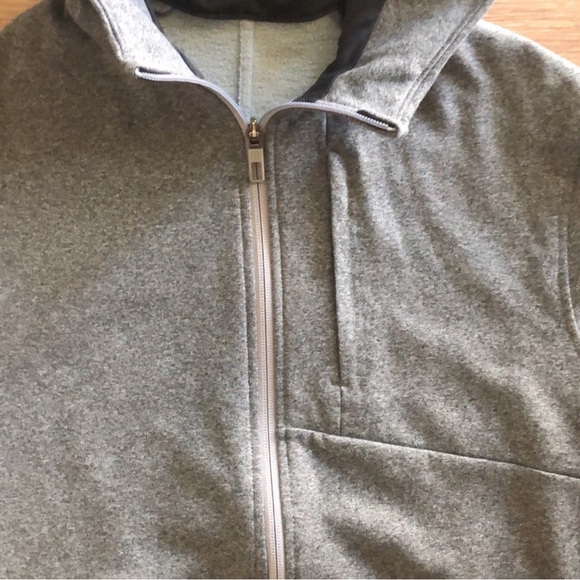 Men’s Lululemon Full Zip - Picture 3 of 7